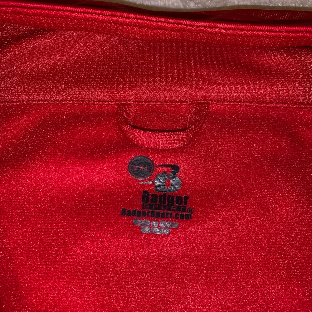 Men’s red pullover - Picture 3 of 4